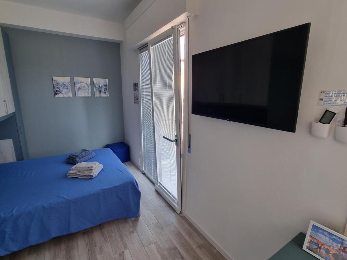 Blue House Apartment - San Massimo ヴェローナ エクステリア 写真